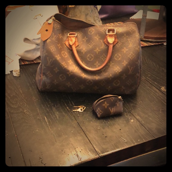 Louis Vuitton Handbags - Louis Vuitton 25 speed bag